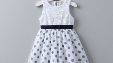 فستان اطفال جميل جدا بسيط أبيض منقط كحلي 390x220 - صور فستان اطفال جميل جدا بسيط أبيض منقط كحلي