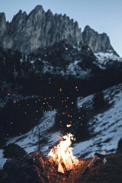 الطبيعة شعلة نار فوق رؤوس الجبال - صور الطبيعة شعلة نار فوق رؤوس الجبال