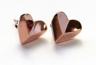 مجوهرات حلق شكل قلب رقيق جدا 324x220 - صور مجوهرات حلق شكل قلب رقيق جدا